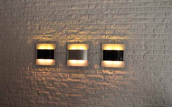 LED wall lamp with color change